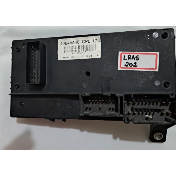 Caixa de Fusivel Fiat Palio Doblo Idea P46846466 CPL 178 (USADO)