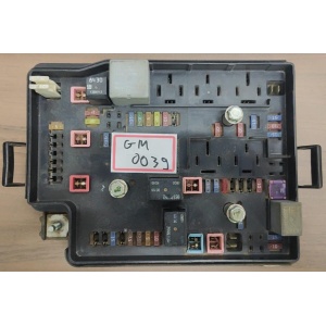 CAIXA FUSIVEL GM S10 2.8 2013 52016843 (USADO)