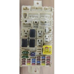 MODULO ETACS CAIXA DE FUSIVEL MITSUBISHI L200 TRITON 8637B052 (USADO)